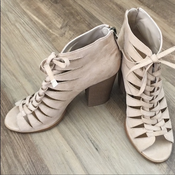 Melrose and Market Shoes - MELROSE&MARKET Lace Up Block Heel Sandals